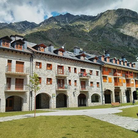 Apartamento Lamatriz Dequin Edificio Sayo 8 Benasque Eksteriør bilde