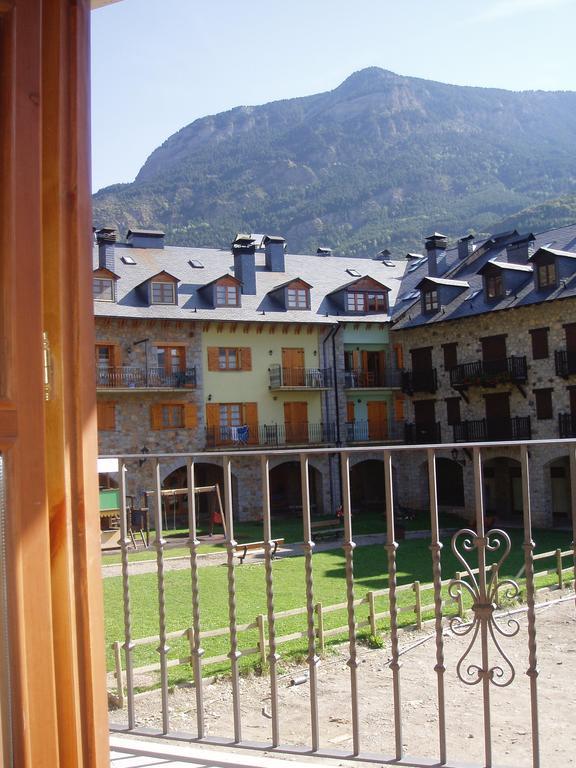 Apartamento Lamatriz Dequin Edificio Sayo 8 Benasque Eksteriør bilde